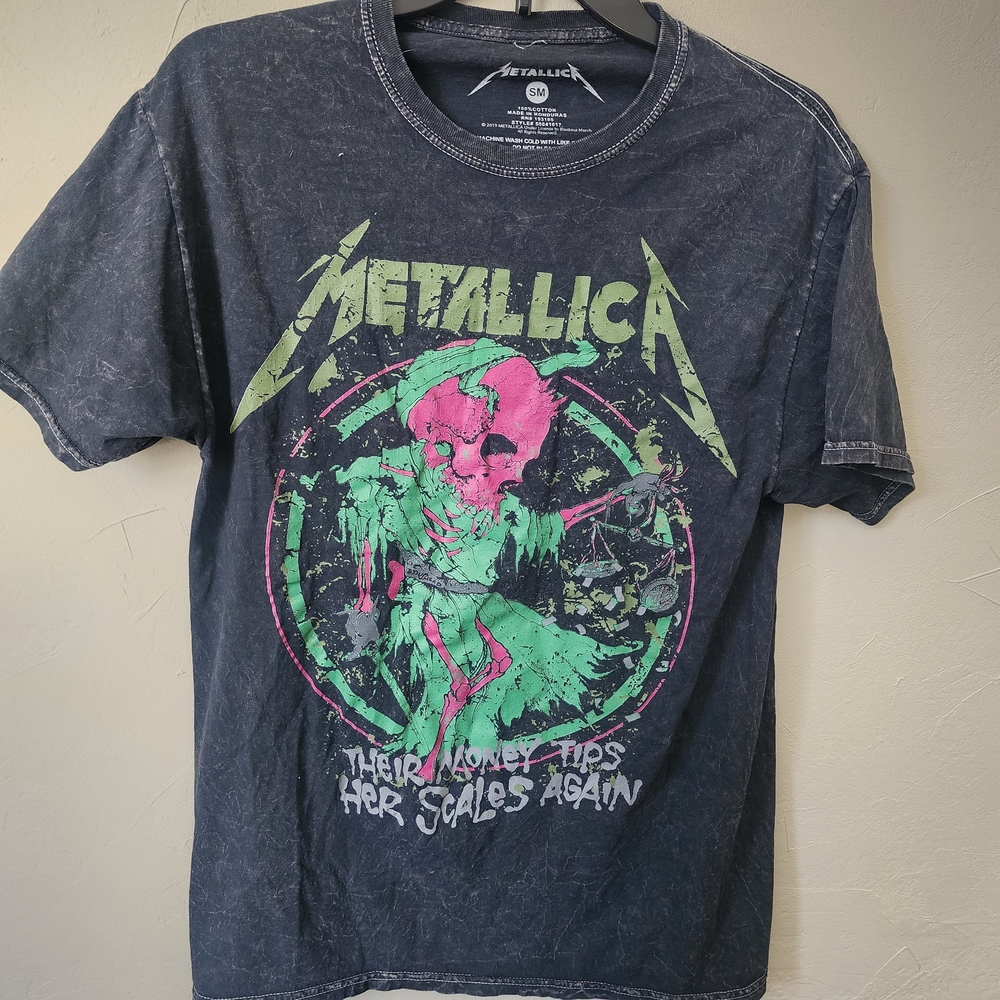 Metallica Black Graphic Tee